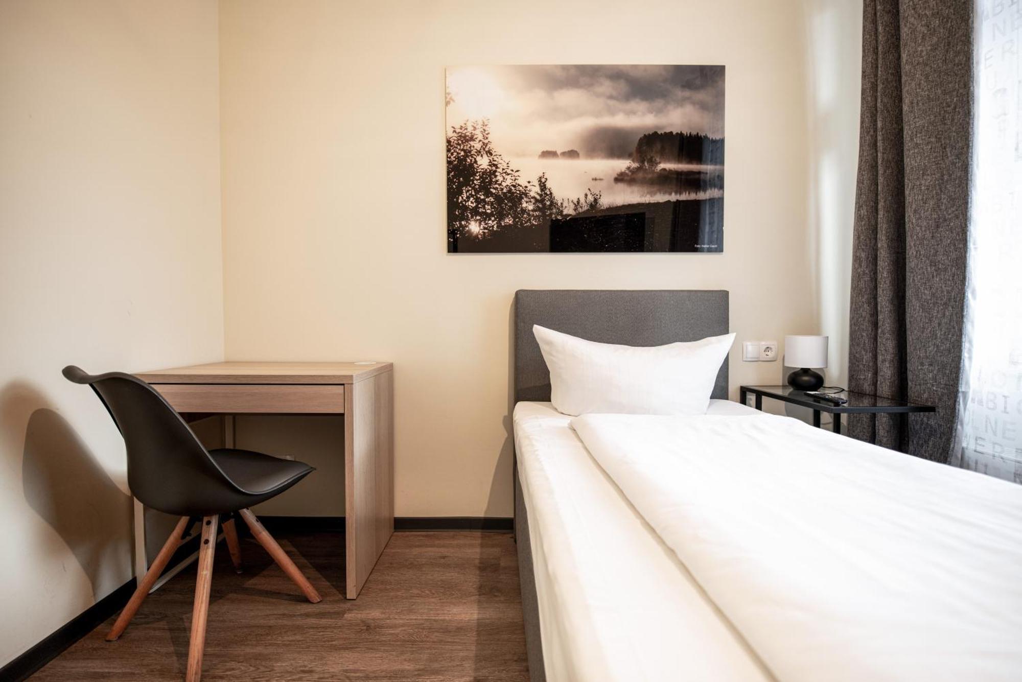Wandery Hostel Dessau Екстериор снимка