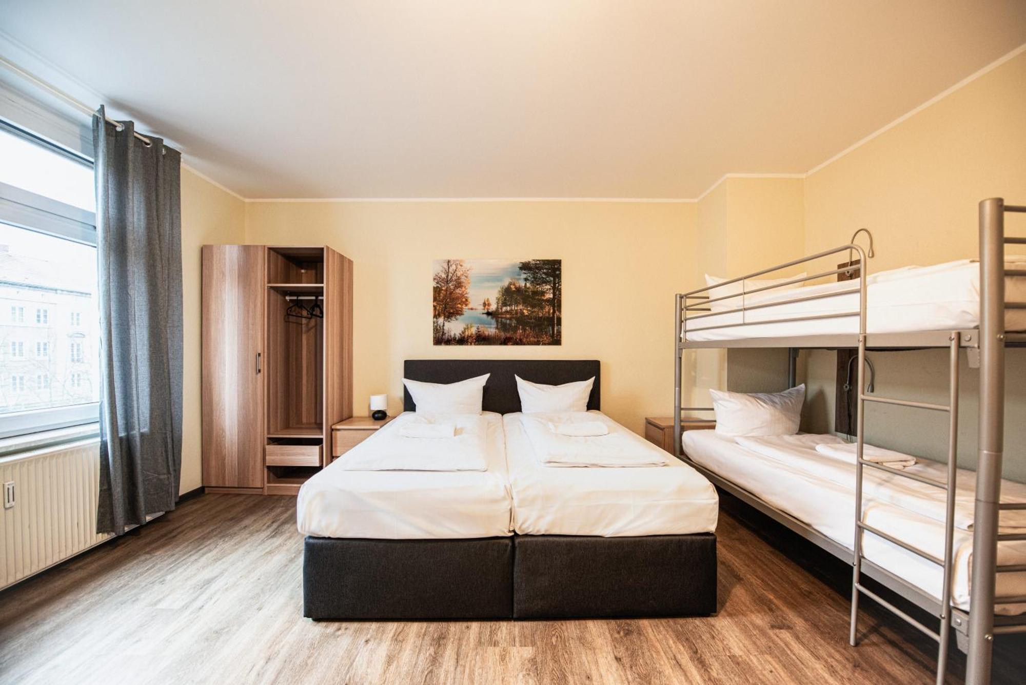 Wandery Hostel Dessau Екстериор снимка