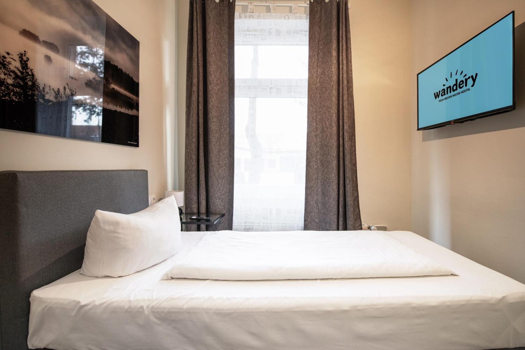Wandery Hostel Dessau Екстериор снимка