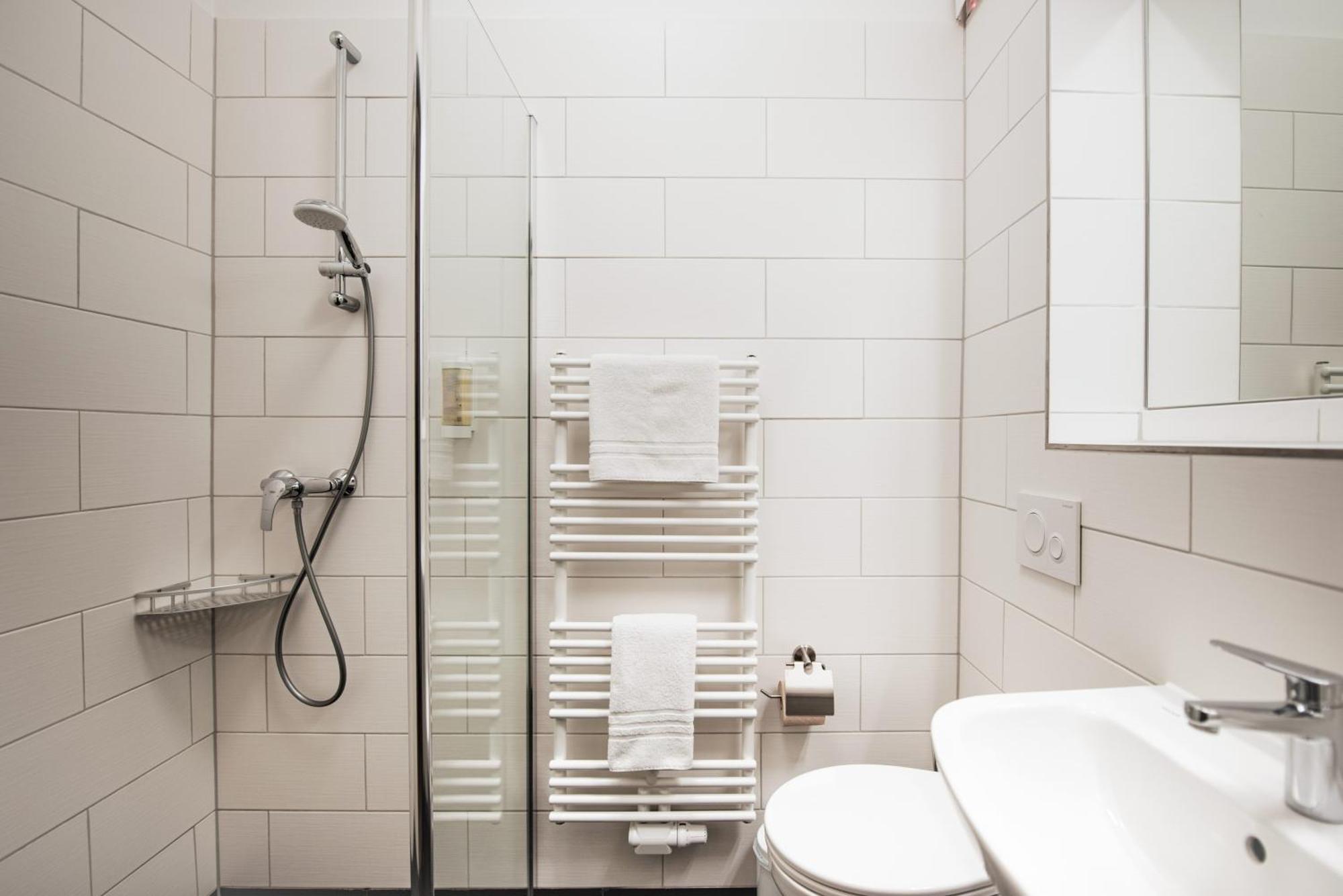 Wandery Hostel Dessau Екстериор снимка
