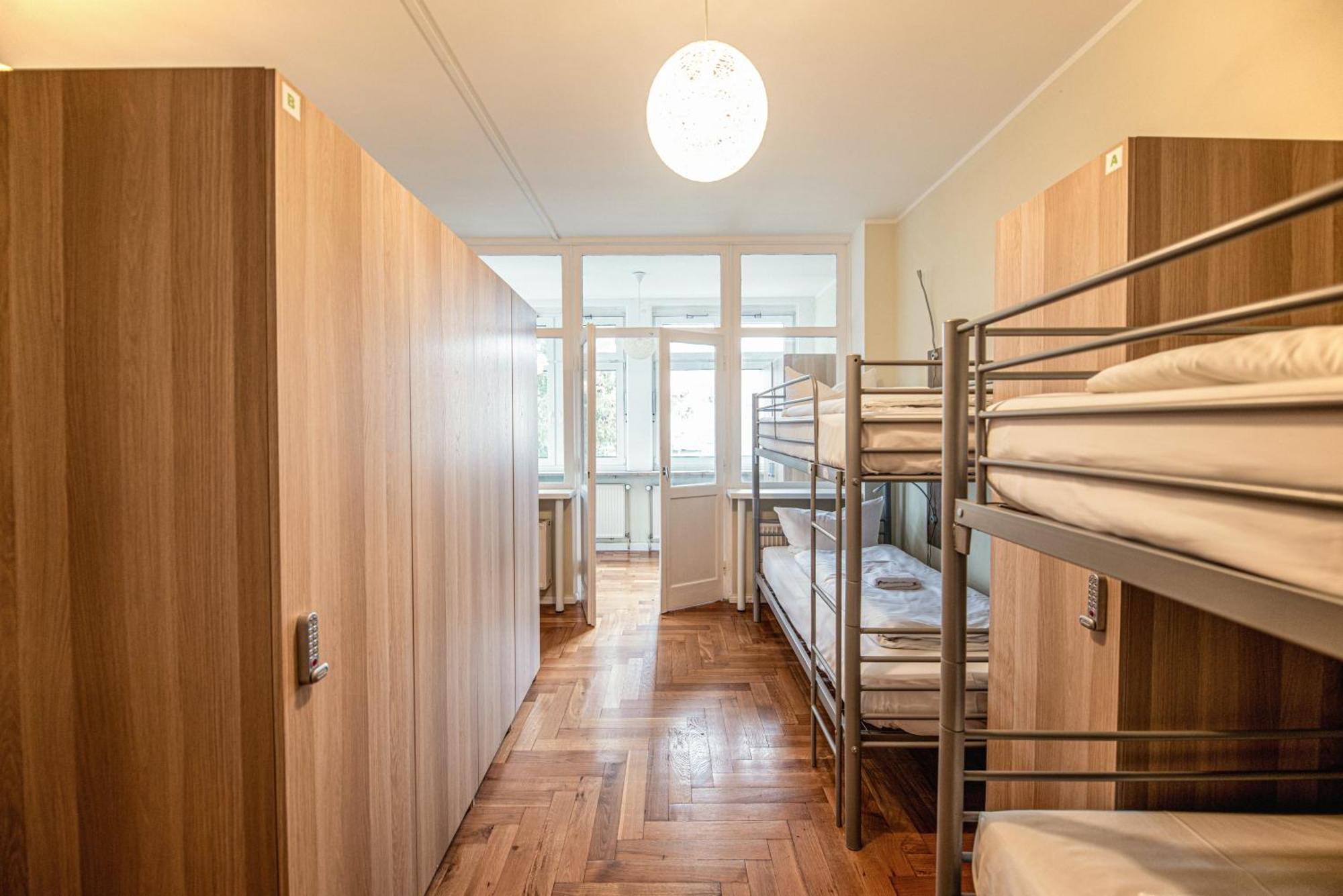 Wandery Hostel Dessau Екстериор снимка