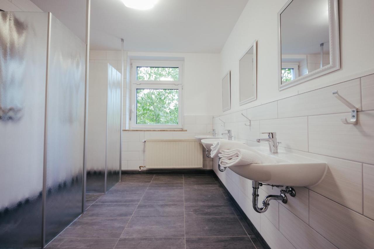 Wandery Hostel Dessau Екстериор снимка